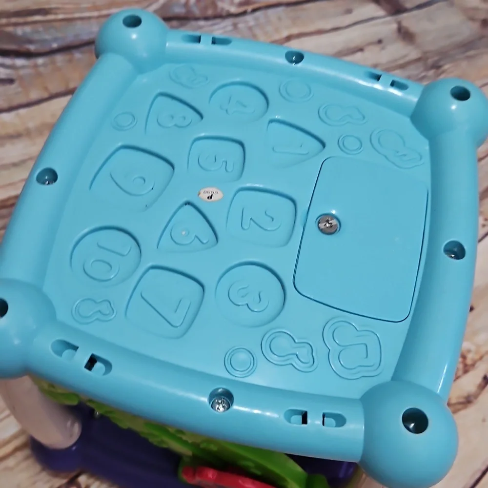 VTech Busy Learners Activity Cube, Purple‎